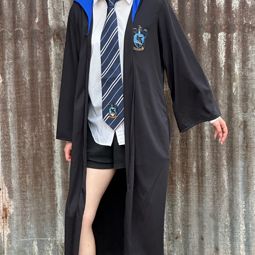Harry Potter Ravenclaw Wizard Robe with Tie